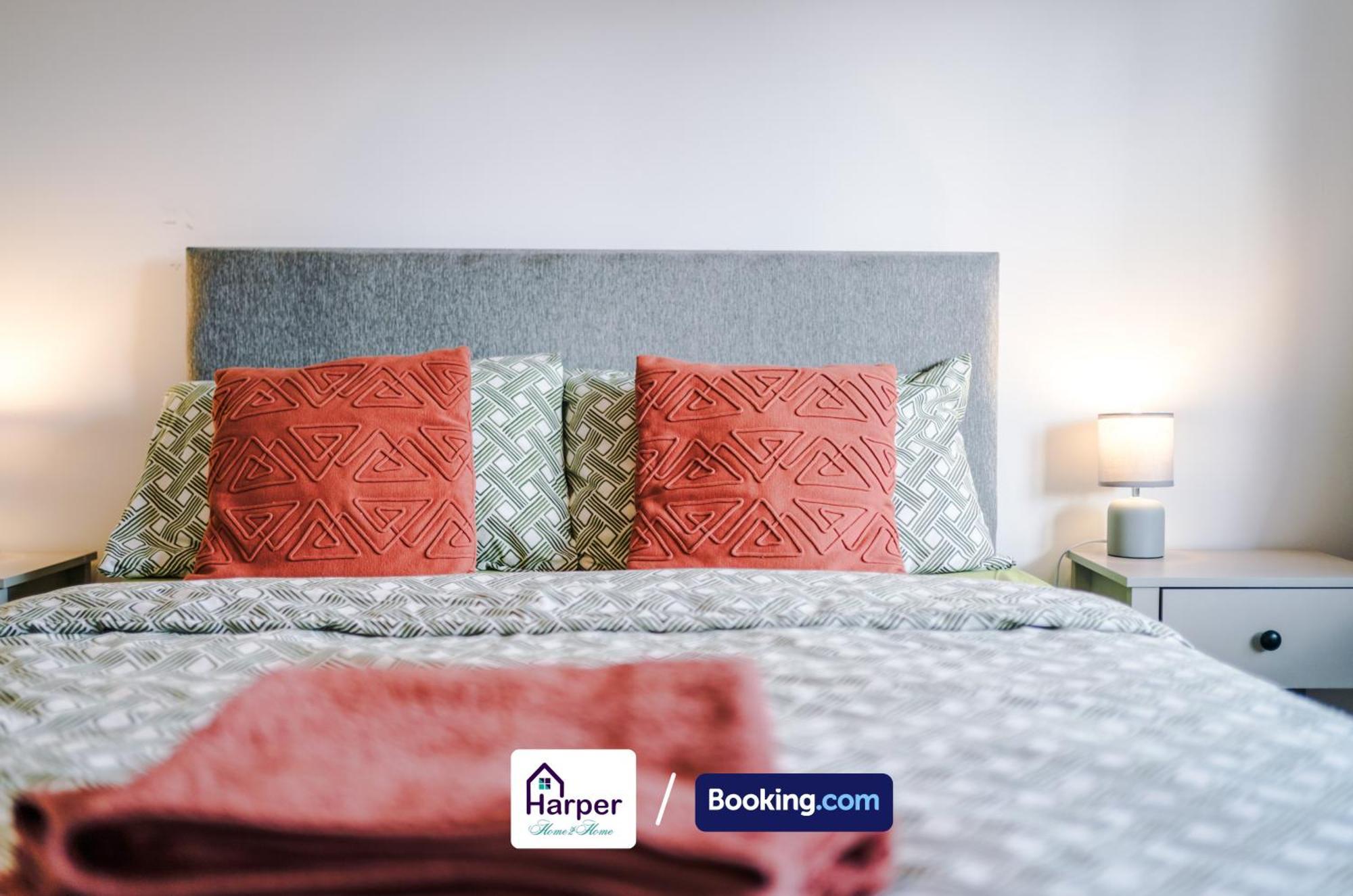4 Bedroom By Harperletting Short Lets & Serviced Accommodation Chester With Detached Games Room Drive Long Or Short Stays Christleton Exteriér fotografie